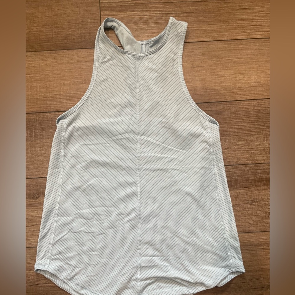 Lululemon High-neck racer back tank with back detail